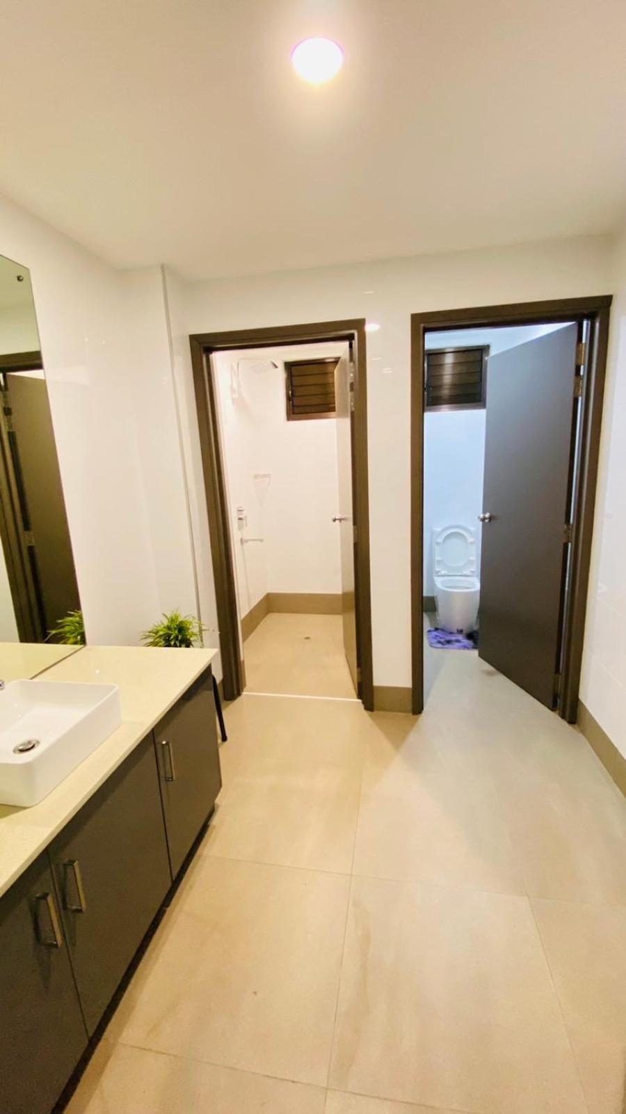 Lovely 4-Bedroom Holiday Home With Free Parking. Лаутока Екстериор снимка